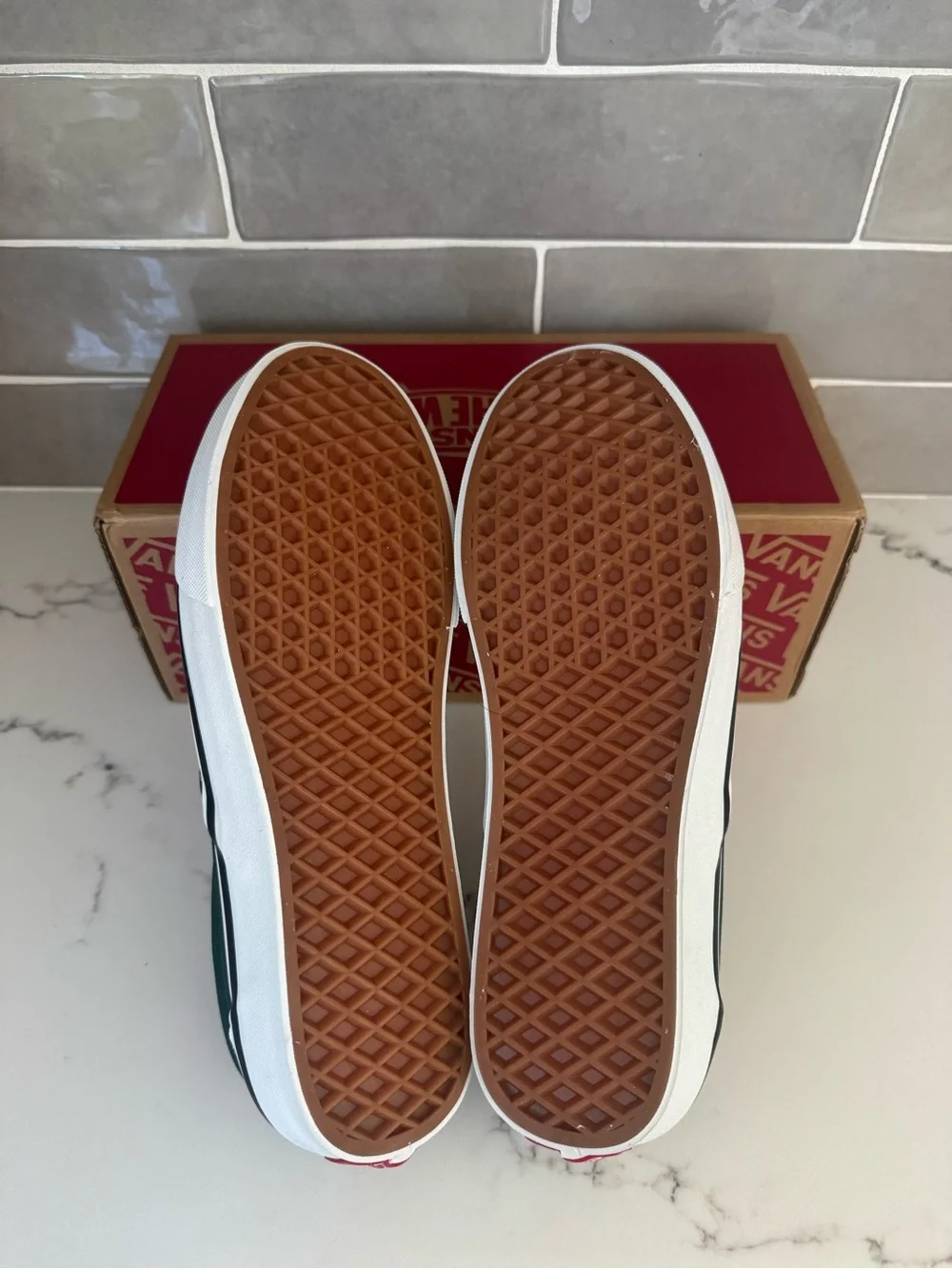 Brand New Vans Classic Slip-On Checkerboard Sneakers - Green & White M 8 W 9.5